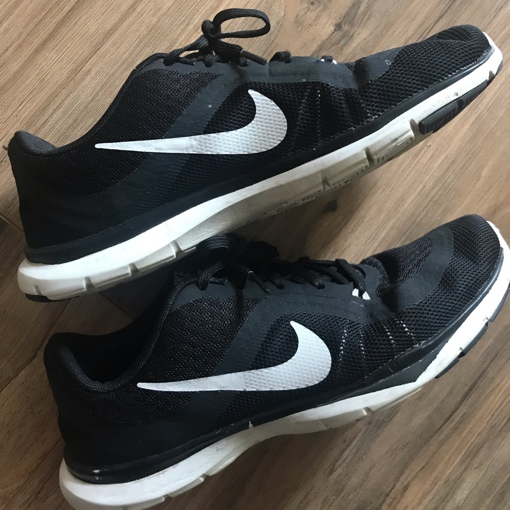Nike training shoes Flex TR 6;  women’s size 7
